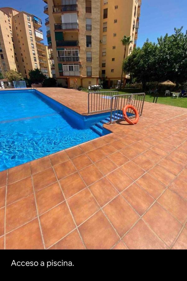 Apartamento Paseo Maritimo De Playamar Torremolinos Bagian luar foto