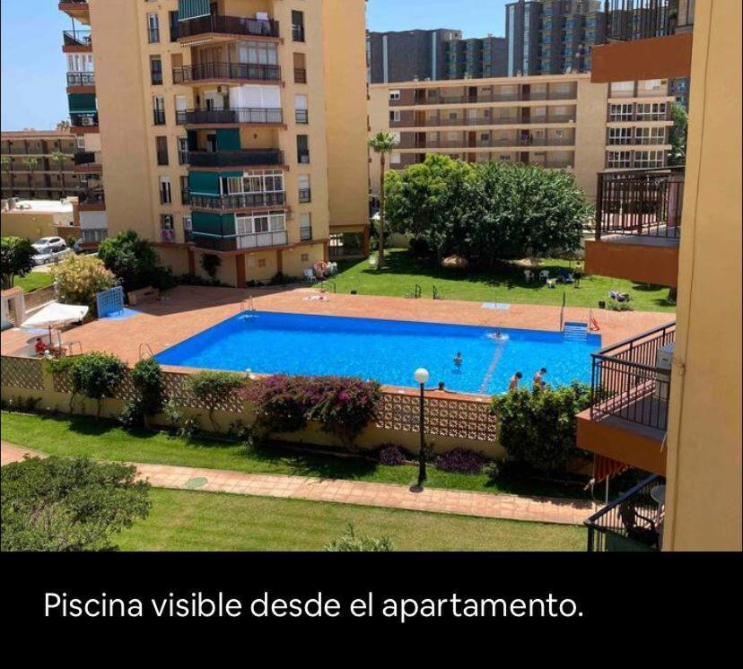 Apartamento Paseo Maritimo De Playamar Torremolinos Bagian luar foto