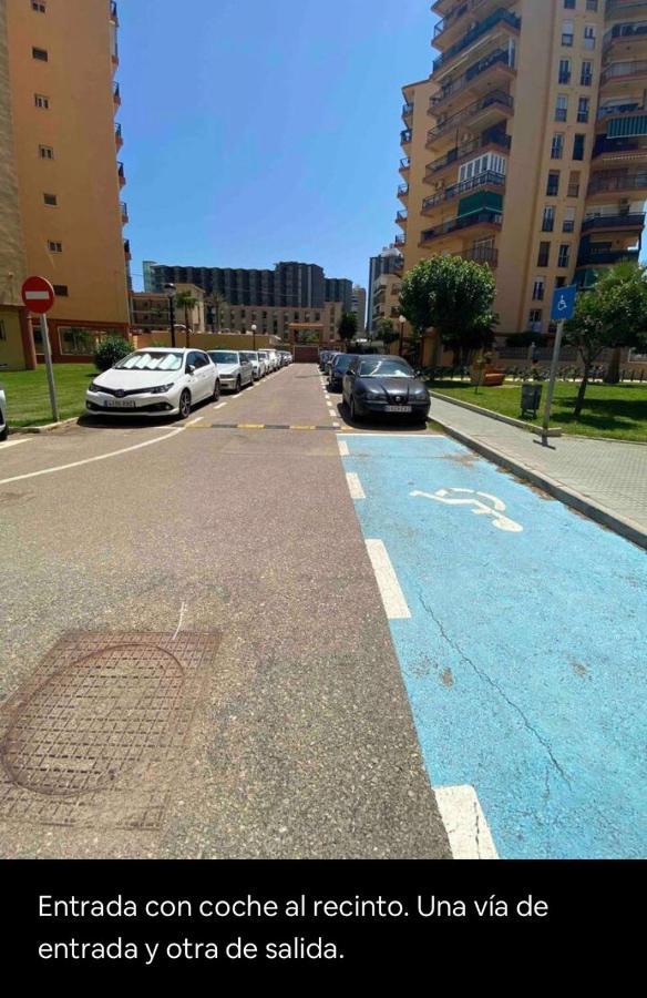Apartamento Paseo Maritimo De Playamar Torremolinos Bagian luar foto