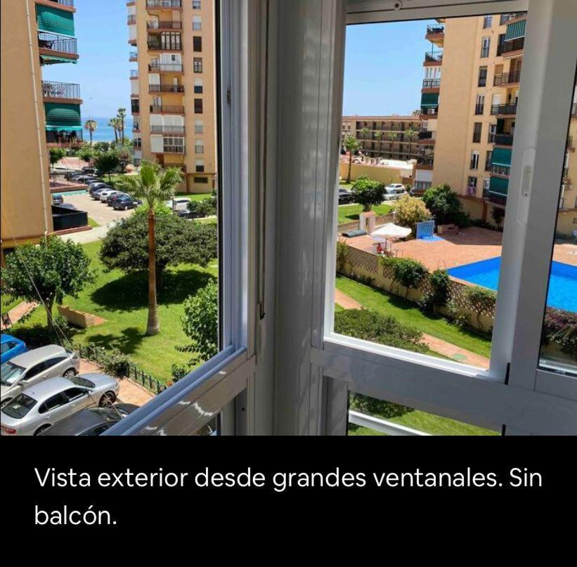 Apartamento Paseo Maritimo De Playamar Torremolinos Bagian luar foto